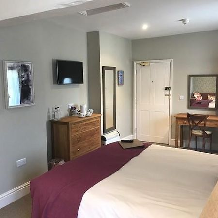 The George Inn - Lacock Εξωτερικό φωτογραφία
